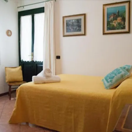 Aurora Alloggio in famiglia Olbia